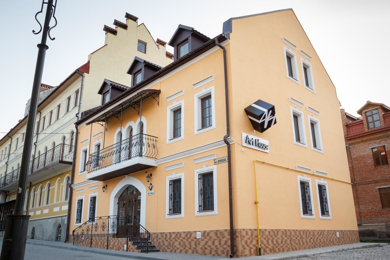 Хостелы Art house Hostel Каменец-Подольский-4